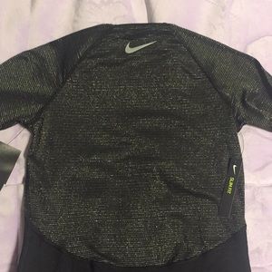 Nike Tops - Nike Pro Warm Nike Tops - Nike Pro Warm